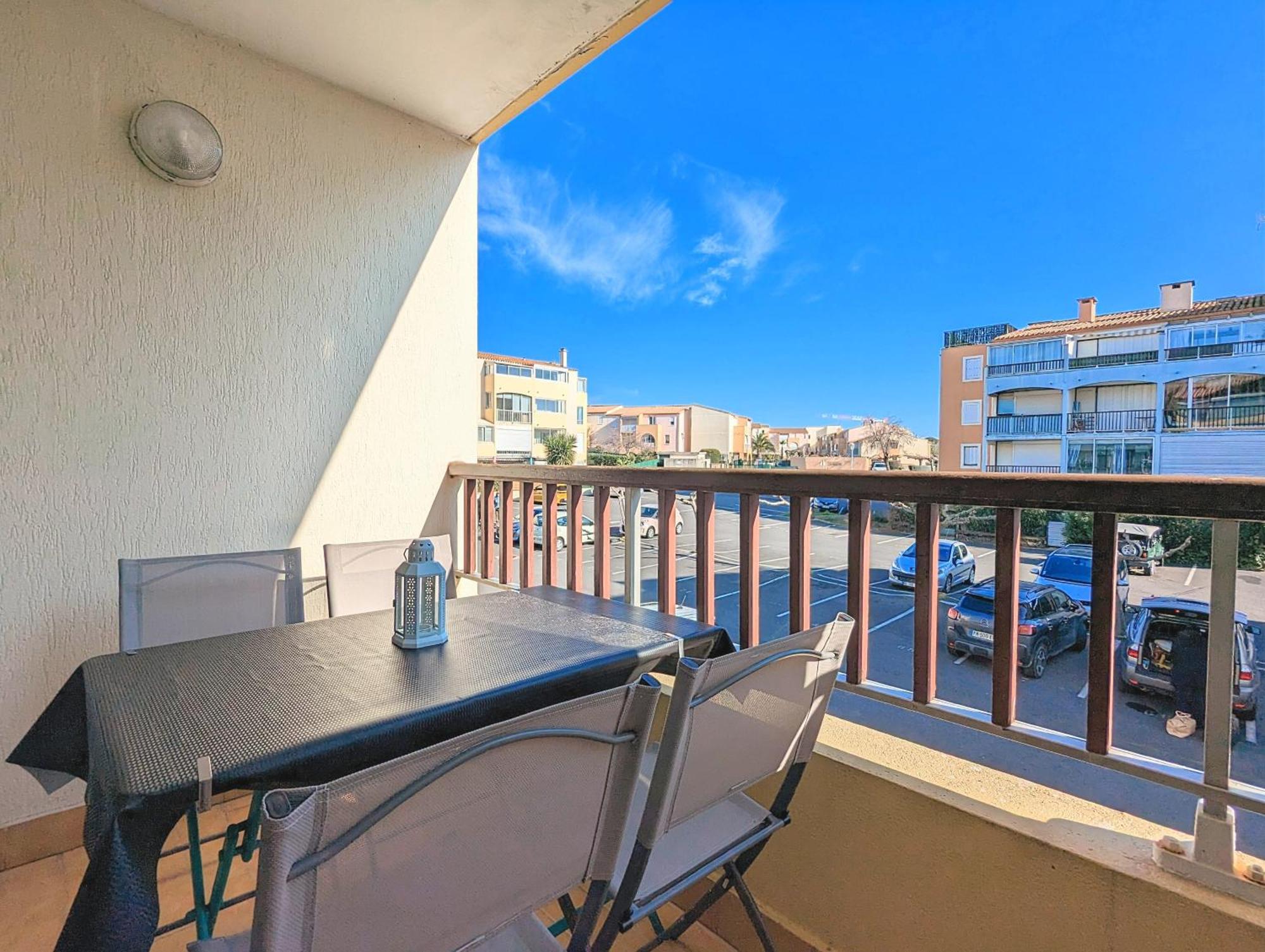 Appartement Au Calme + Parking Agde Buitenkant foto