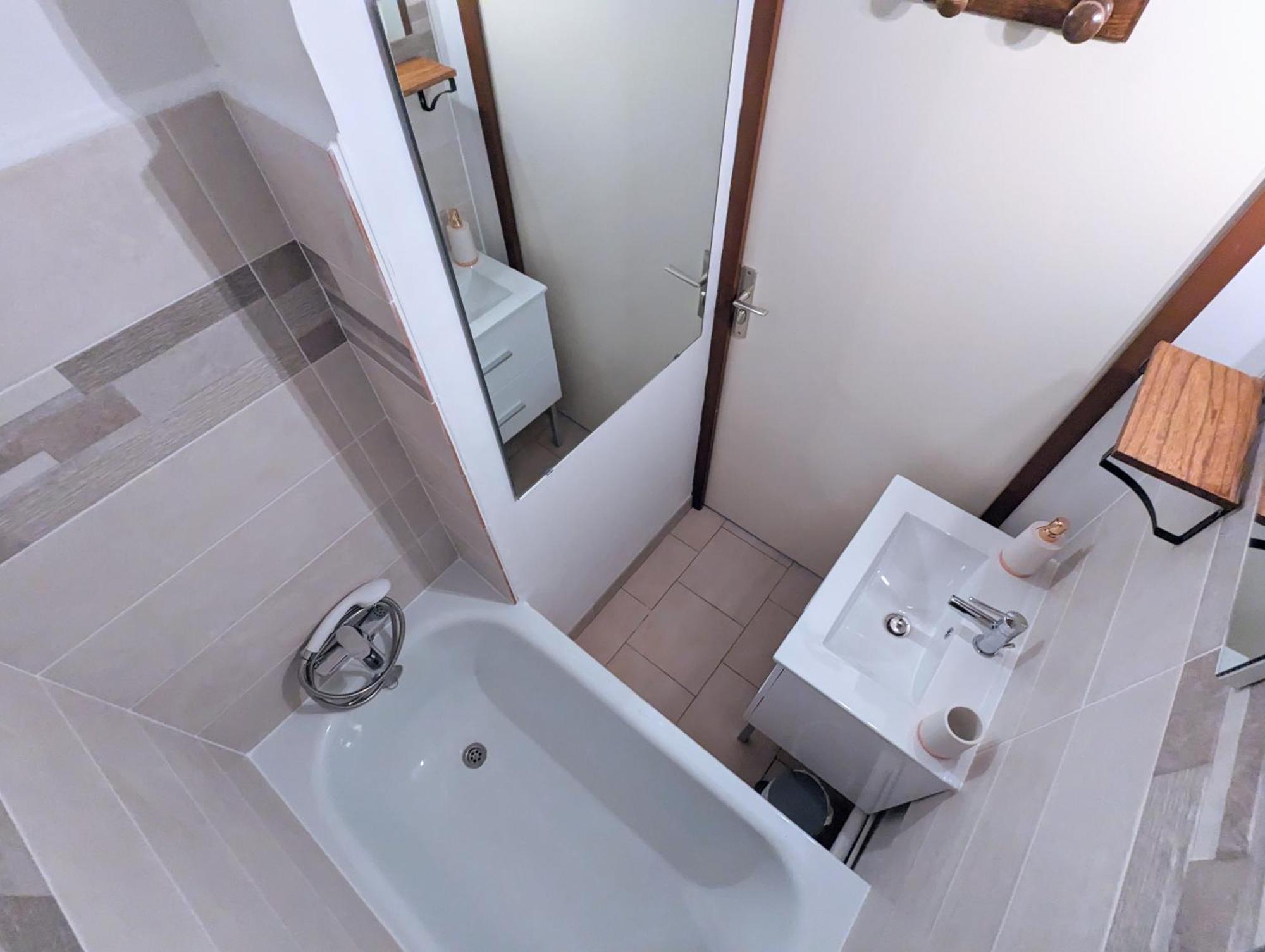 Appartement Au Calme + Parking Agde Buitenkant foto