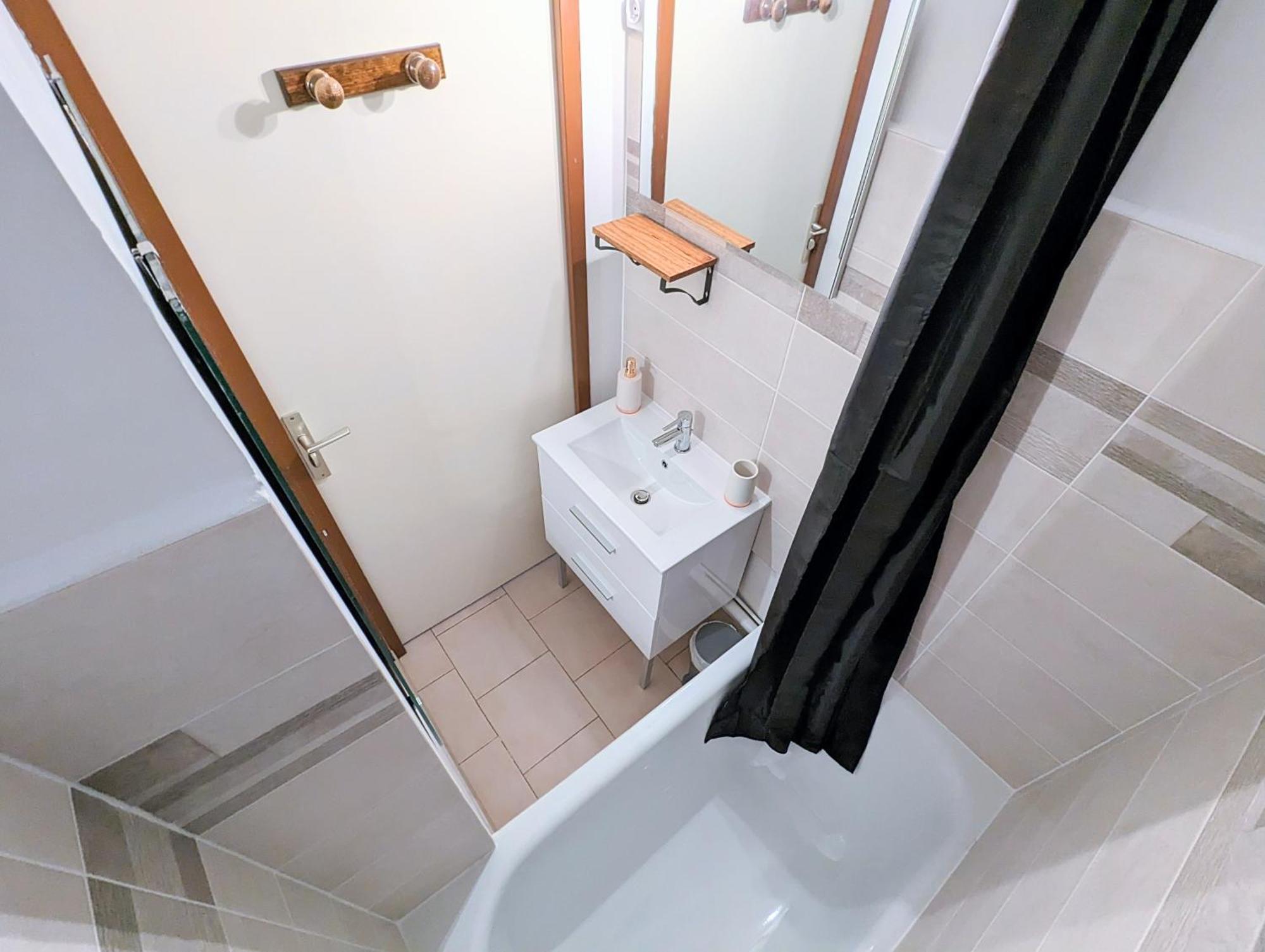 Appartement Au Calme + Parking Agde Buitenkant foto